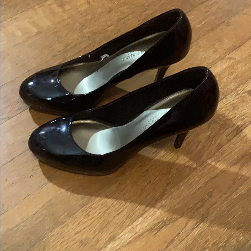 Christian Siriano black heels